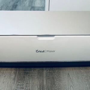 Brand New Cricut Maker Machine & Accessories